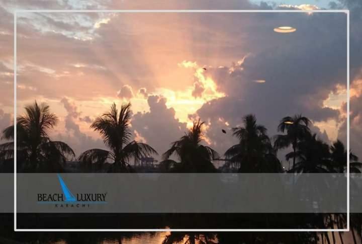 Beach Luxury Hotel カラチ エクステリア 写真